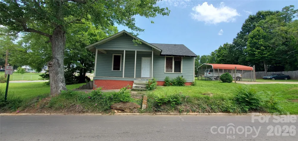 309 Monroe Street Statesville, NC 28677
