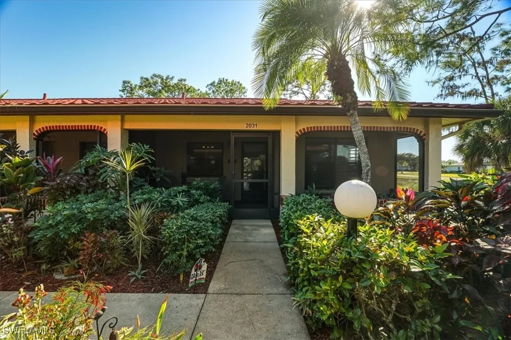 Pine Isle Lane #2031 Naples, FL 34112