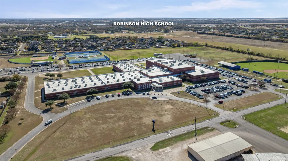 1005 El Camino Drive Robinson, TX 76706