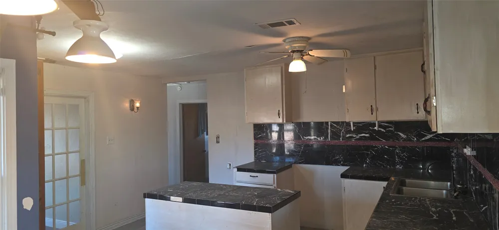 9270 San Marcos Highway Fentress, TX 78622