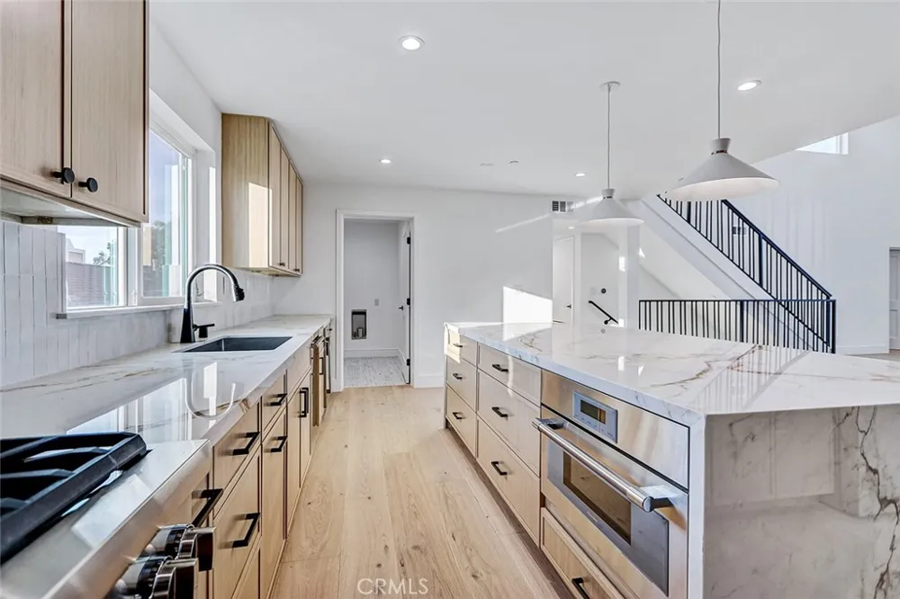 2009 Blossom Lane Redondo Beach, CA 90278