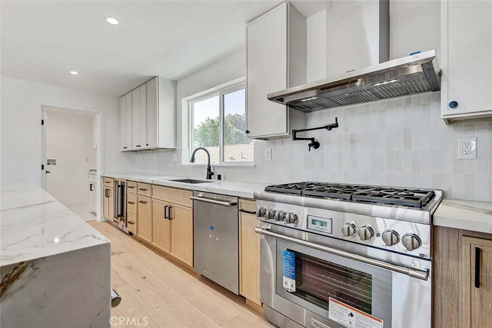 2007 Blossom Lane Redondo Beach, CA 90278