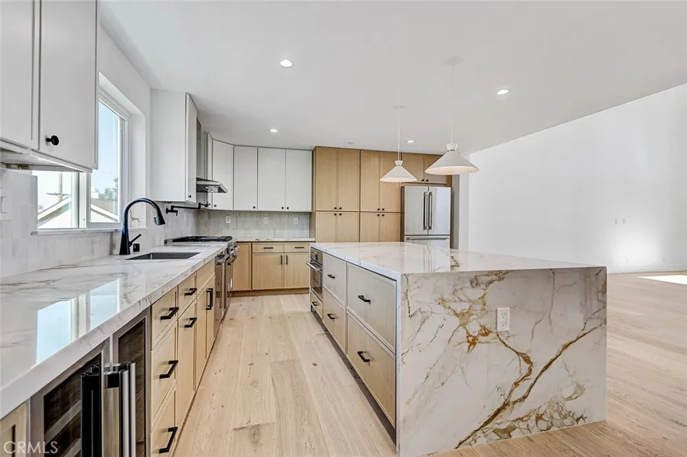 2007 Blossom Lane Redondo Beach, CA 90278