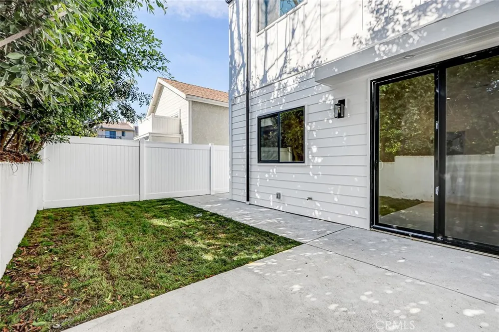 2007 Blossom Lane Redondo Beach, CA 90278