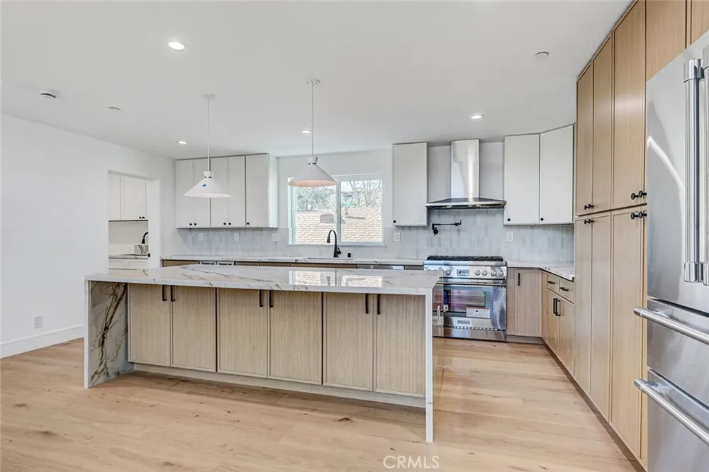2007 Blossom Lane Redondo Beach, CA 90278