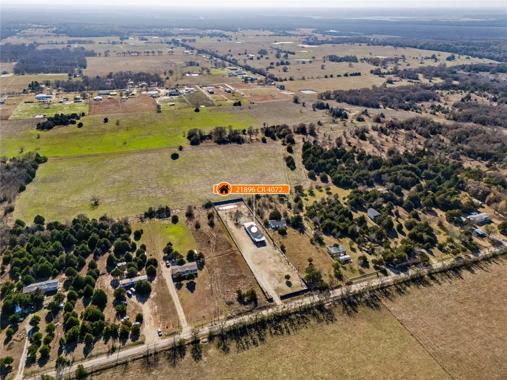 21896 County Road 4072 Kemp, TX 75143