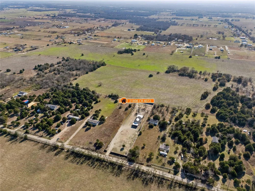 21896 County Road 4072 Kemp, TX 75143