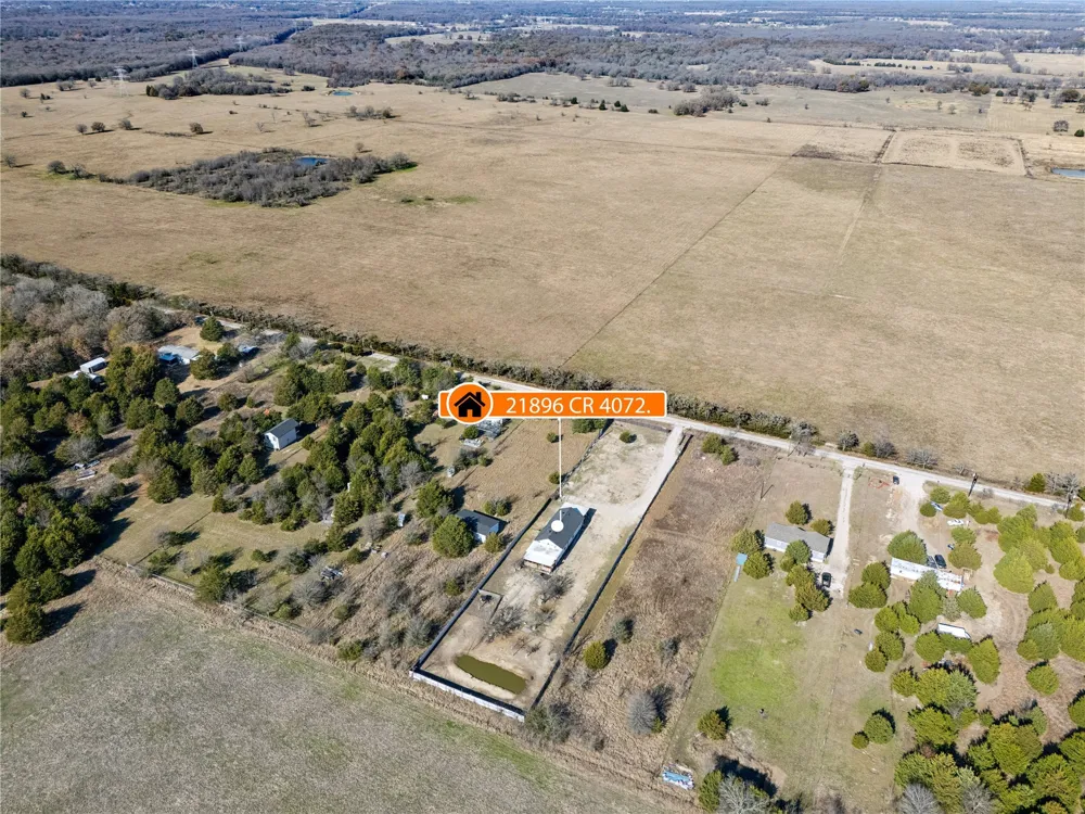 21896 County Road 4072 Kemp, TX 75143