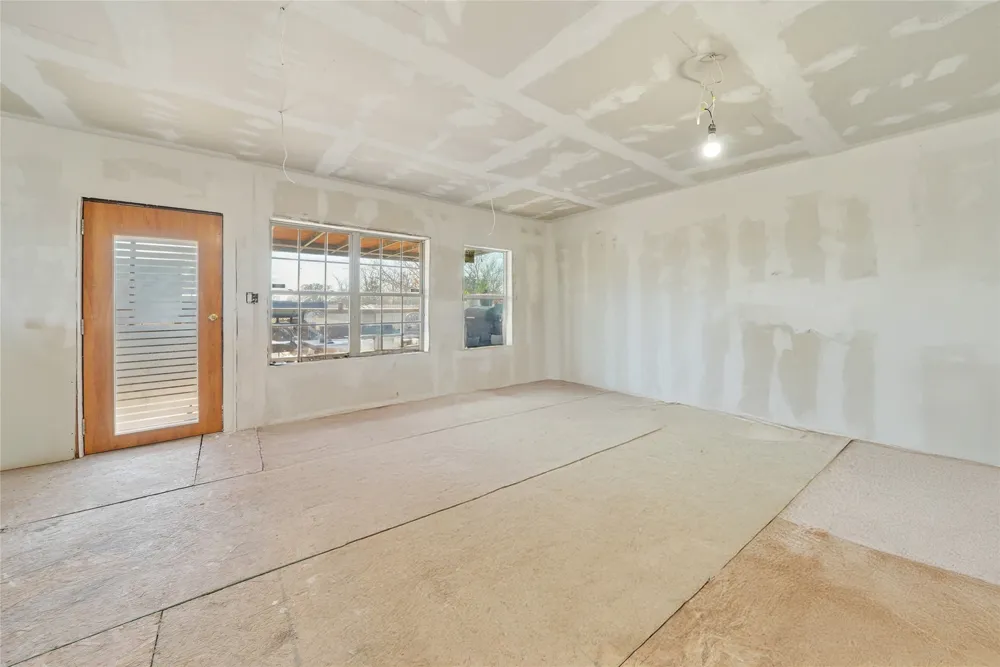 21896 County Road 4072 Kemp, TX 75143