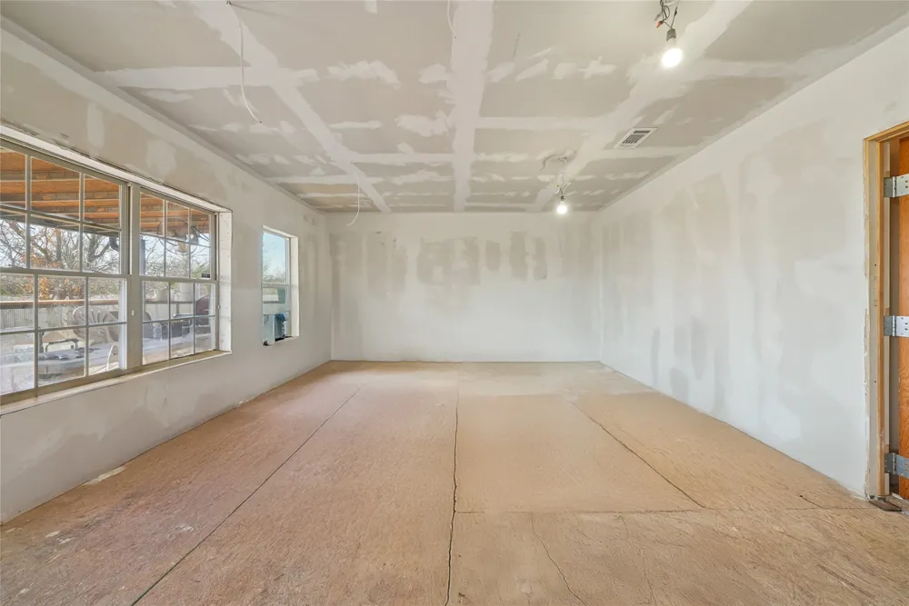 21896 County Road 4072 Kemp, TX 75143