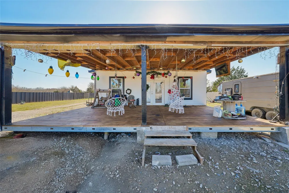 21896 County Road 4072 Kemp, TX 75143