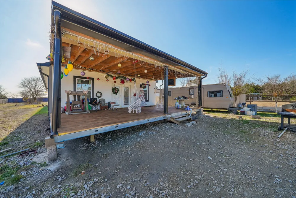 21896 County Road 4072 Kemp, TX 75143
