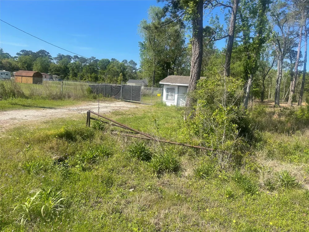 21207 I-10 Wallisville, TX 77597
