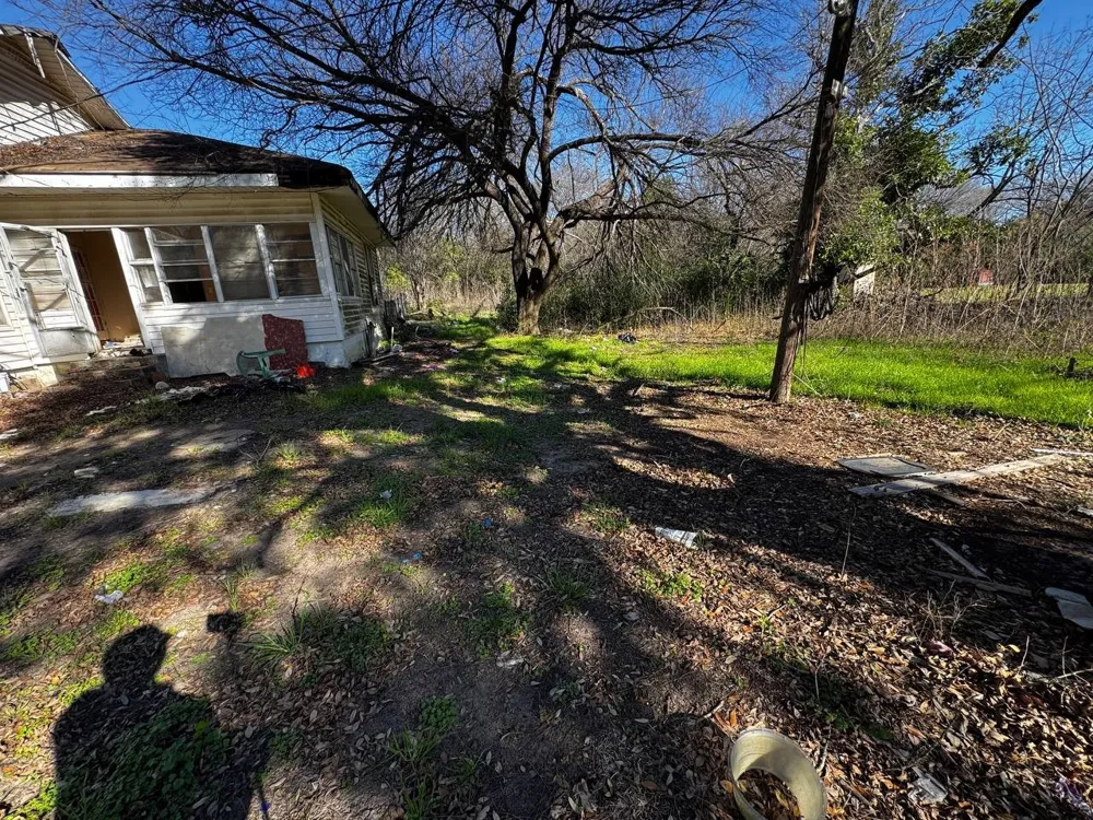 406 S 2nd Street Tehuacana, TX 76635
