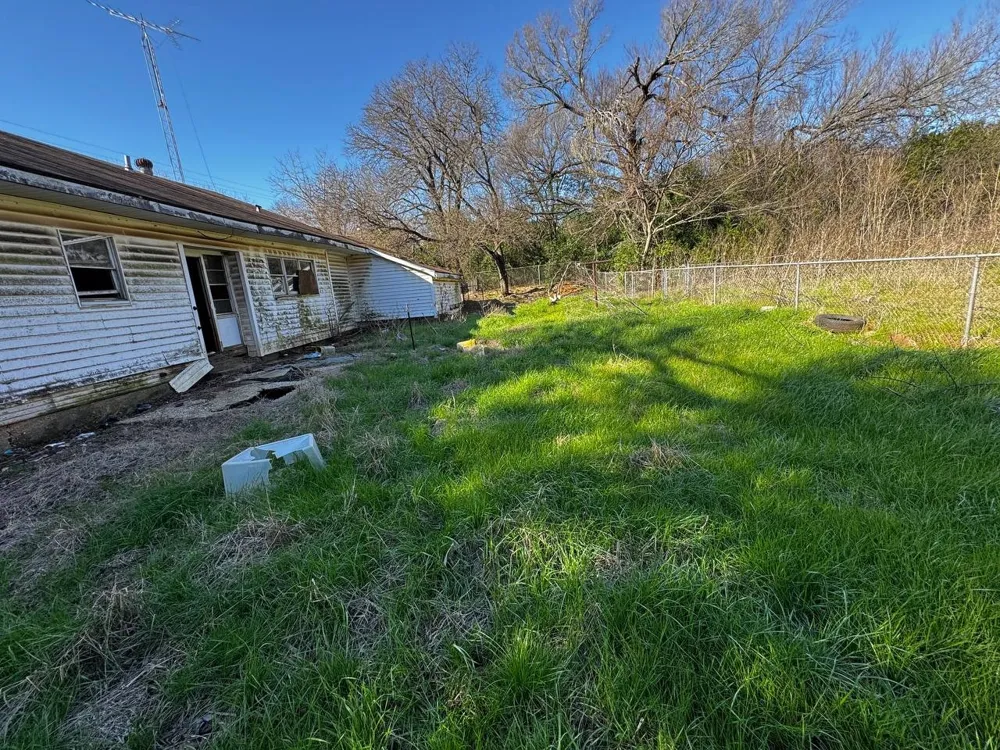 406 S 2nd Street Tehuacana, TX 76635