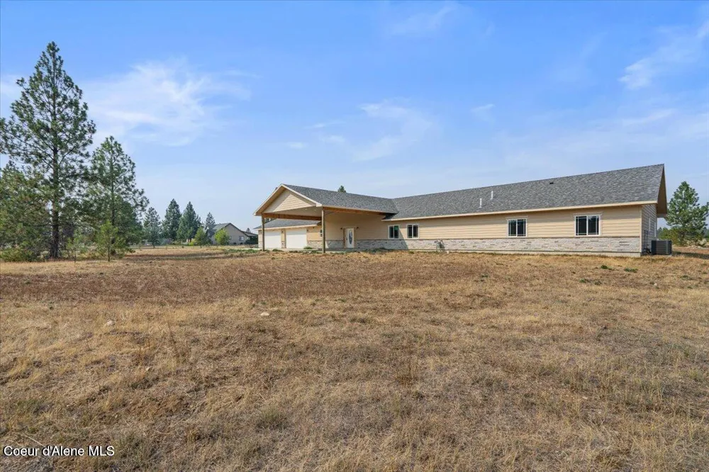 30763 Sienna Loop Athol, ID 83801