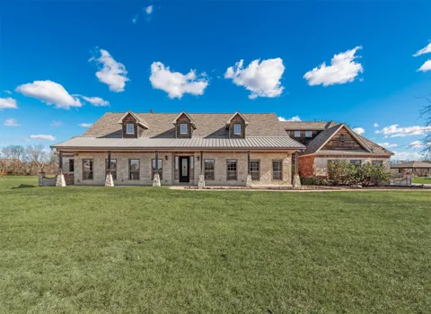 1088 SHADOW LAKES DRIVE