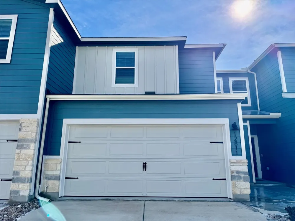 12811 Summer Village Drive Buda, TX 78610