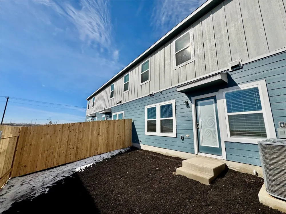 12811 Summer Village Drive Buda, TX 78610