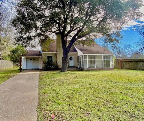 102 Gordon Drive
