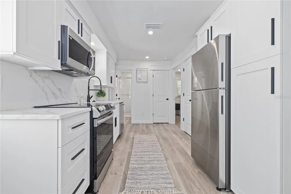 3016 GULF DRIVE Holmes Beach, FL 34217