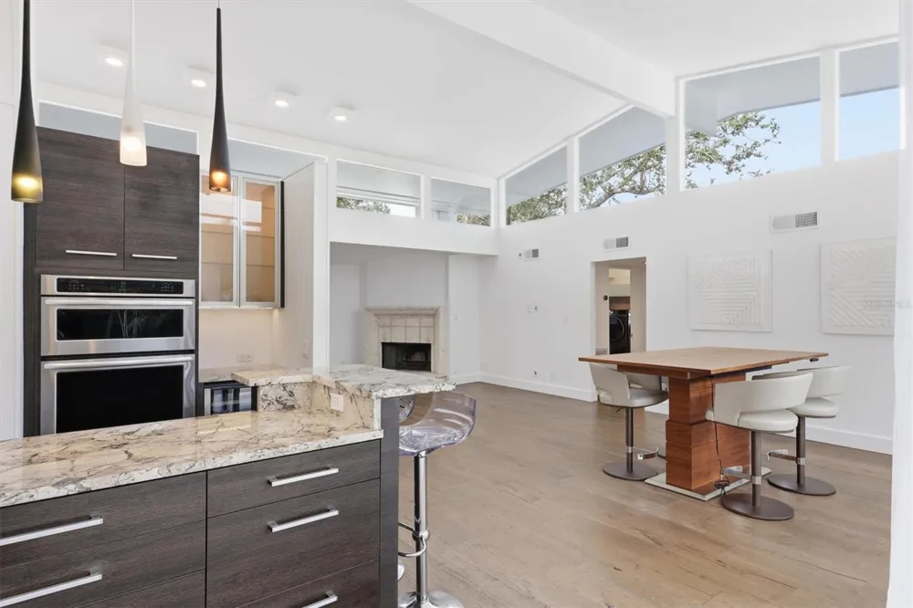 425 PARTRIDGE CIRCLE Sarasota, FL 34236