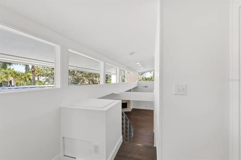 425 PARTRIDGE CIRCLE Sarasota, FL 34236