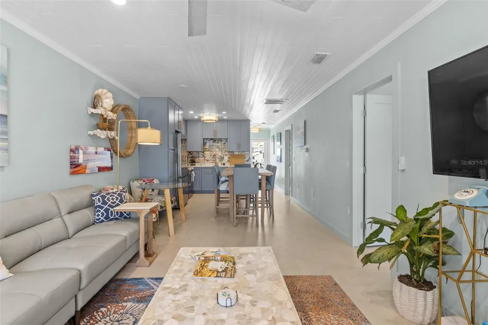 26 SEASIDE COURT Holmes Beach, FL 34217