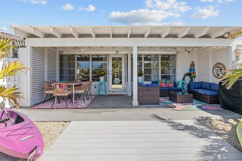 26 SEASIDE COURT Holmes Beach, FL 34217