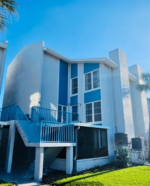 179 MEDALLION BOULEVARD #E