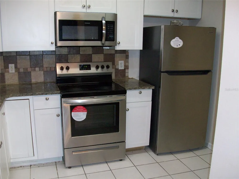 495 LAS CORTES LANE #105 Orlando, FL 32824