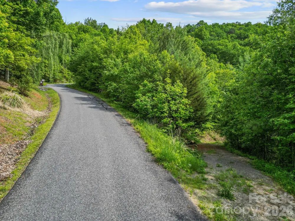 138 Whitfield Lane Weaverville, NC 28787