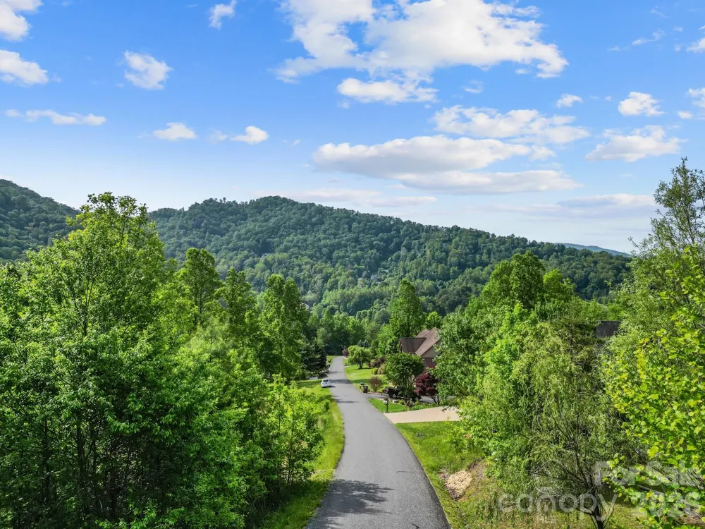 138 Whitfield Lane Weaverville, NC 28787