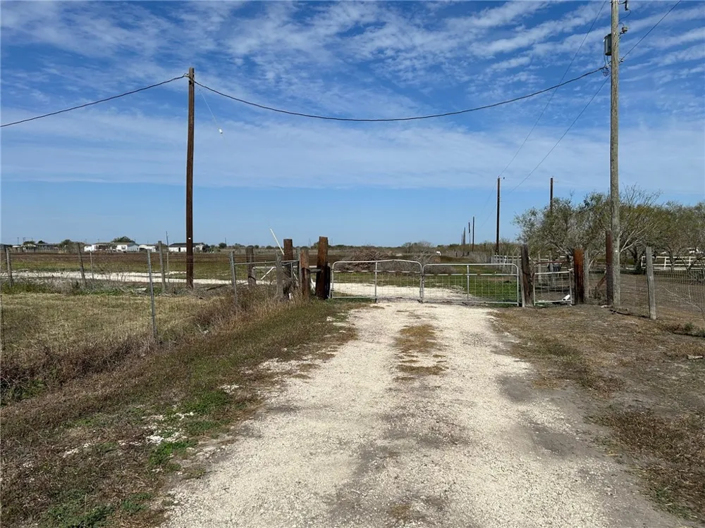 2220 Fm 2444 Corpus Christi, TX 78415