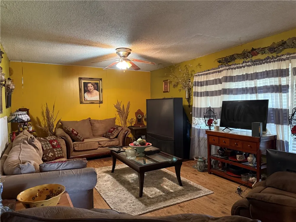 10740 County Road 535 Sinton, TX 78387
