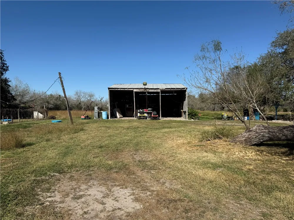 10740 County Road 535 Sinton, TX 78387
