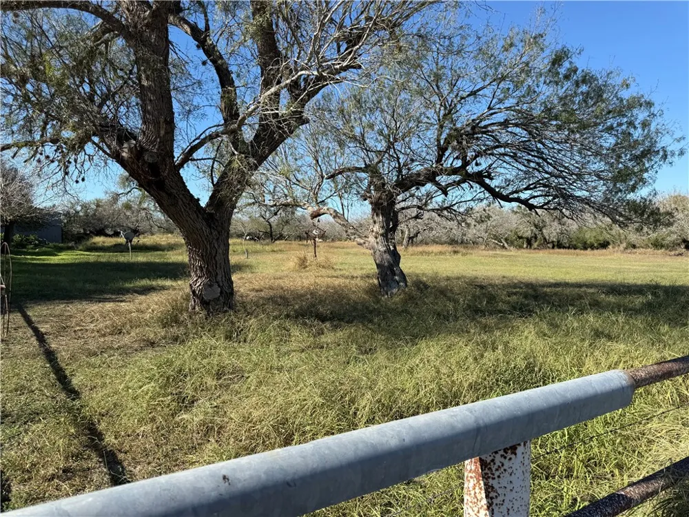 10740 County Road 535 Sinton, TX 78387