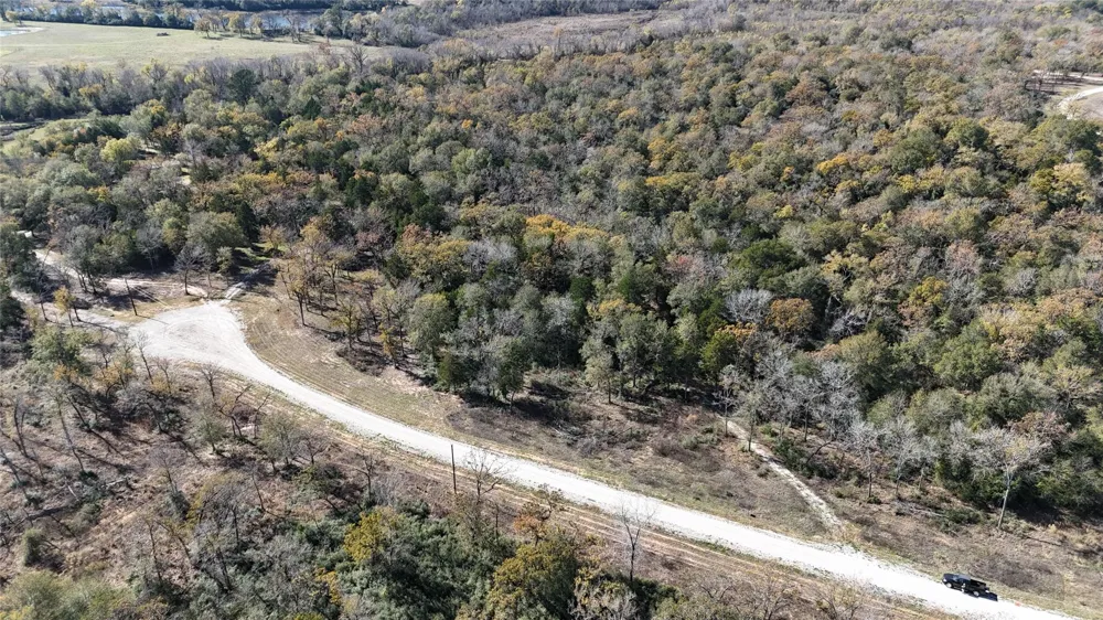 34 Cr 389 Jewett, TX 75846