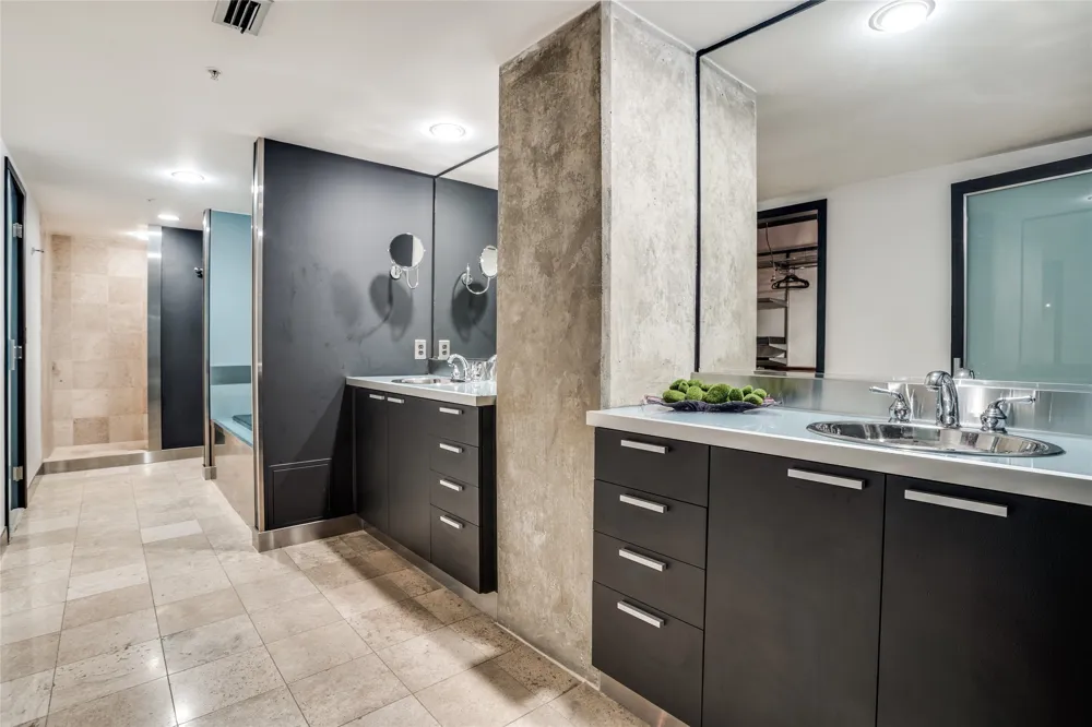 2011 Cedar Springs Road #606 Dallas, TX 75201