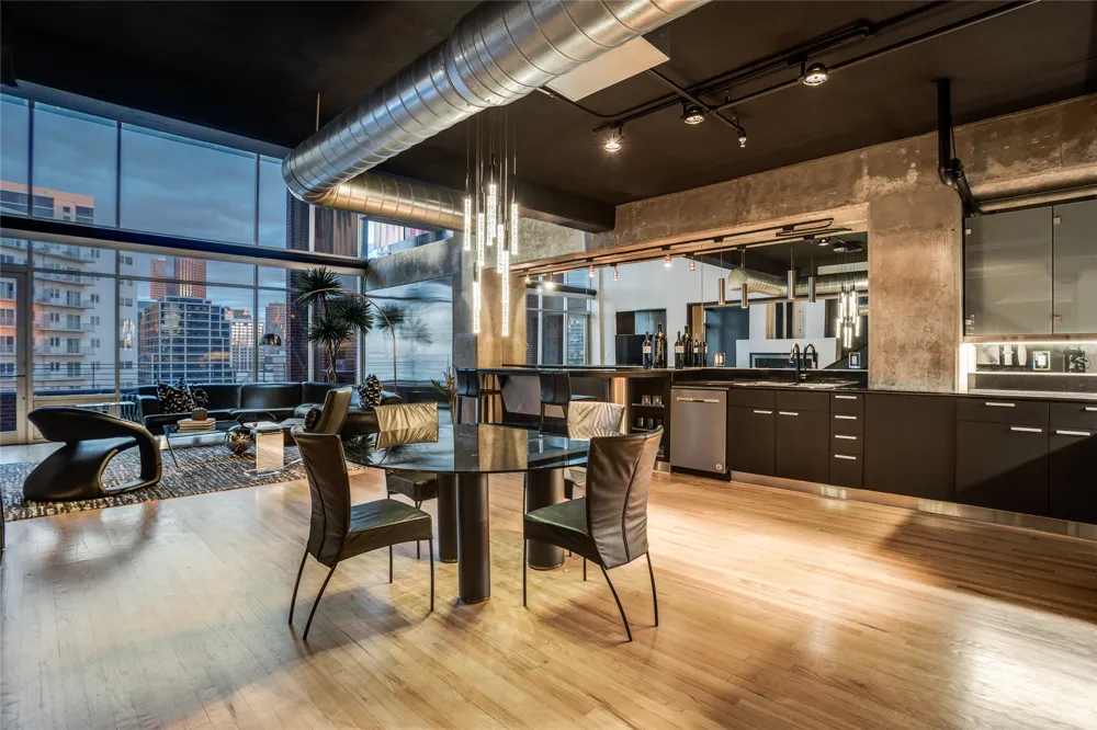 2011 Cedar Springs Road #606 Dallas, TX 75201