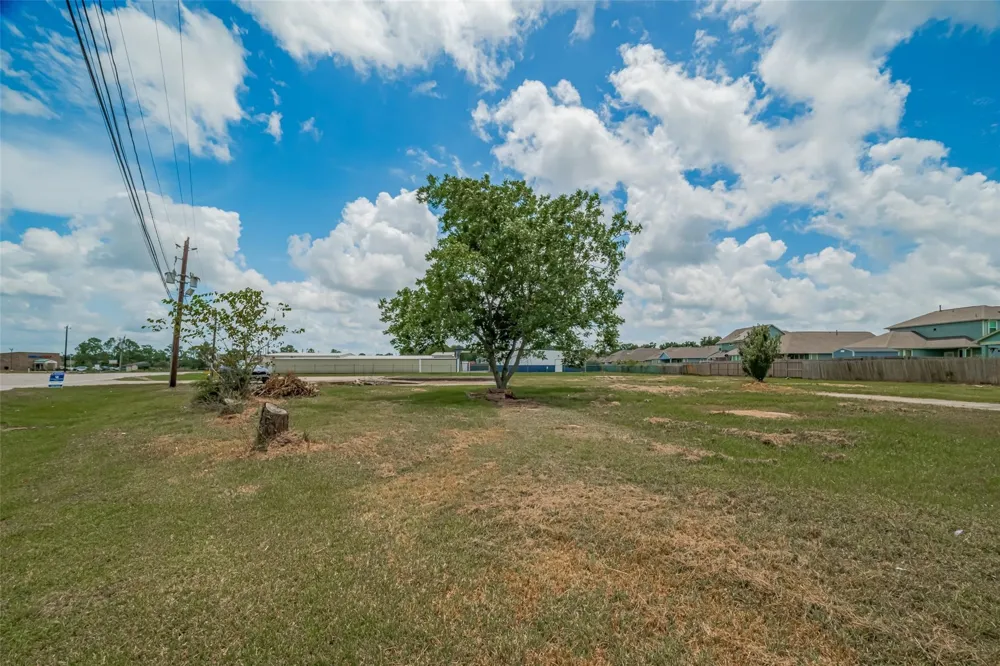 13449 Fm 1764 Road Santa Fe, TX 77510