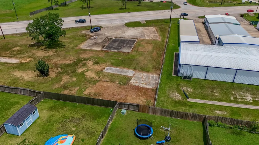 13449 Fm 1764 Road Santa Fe, TX 77510