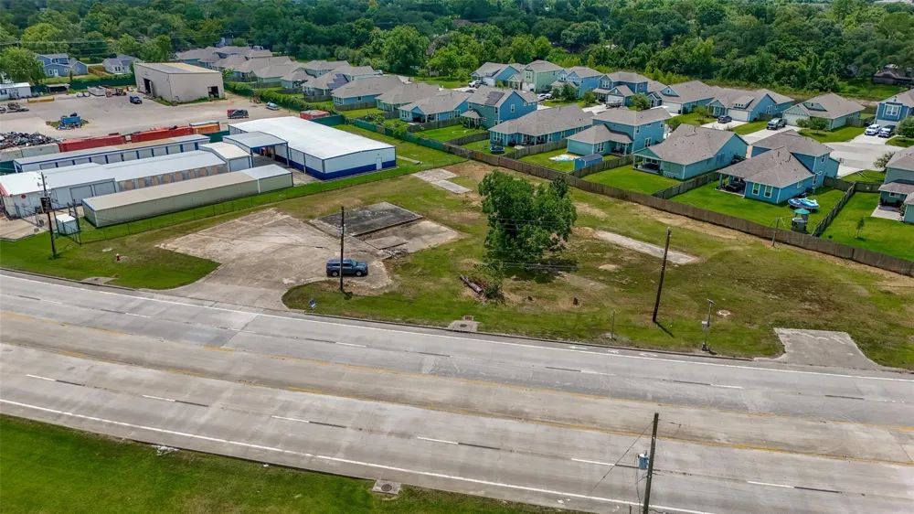 13449 Fm 1764 Road Santa Fe, TX 77510