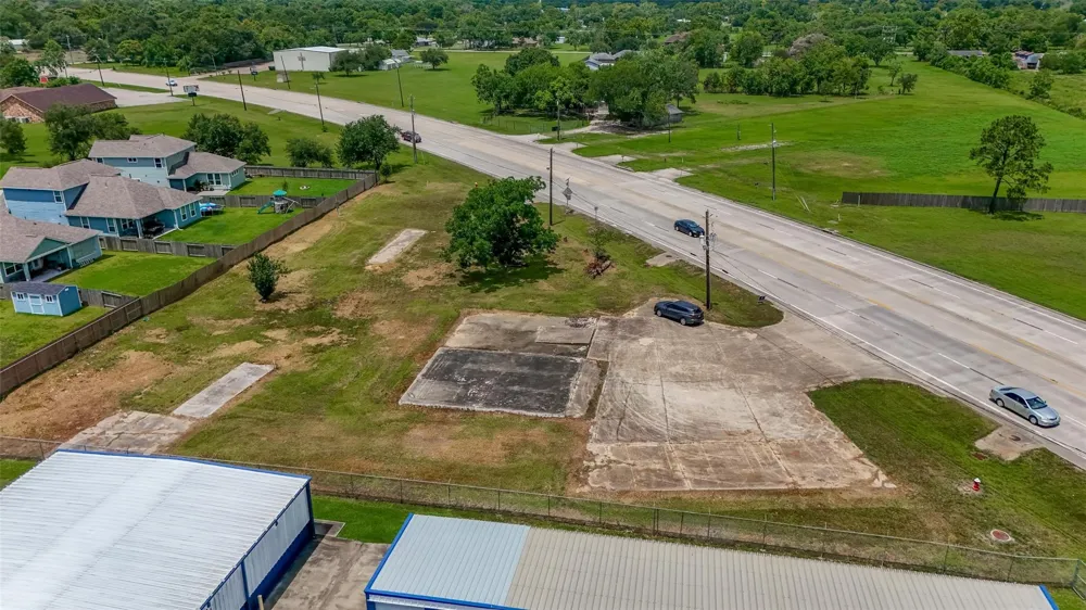 13449 Fm 1764 Road Santa Fe, TX 77510