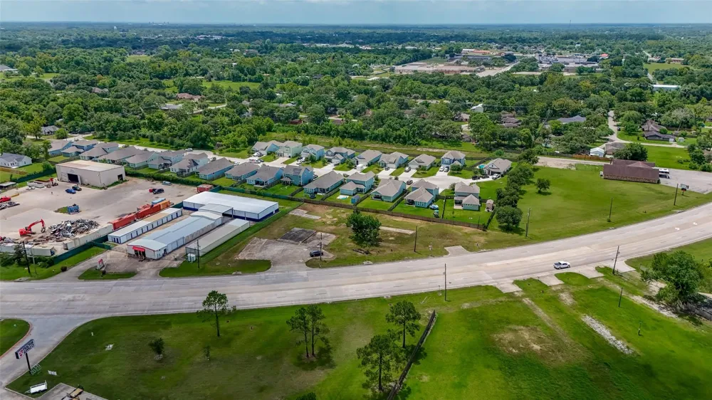 13449 Fm 1764 Road Santa Fe, TX 77510