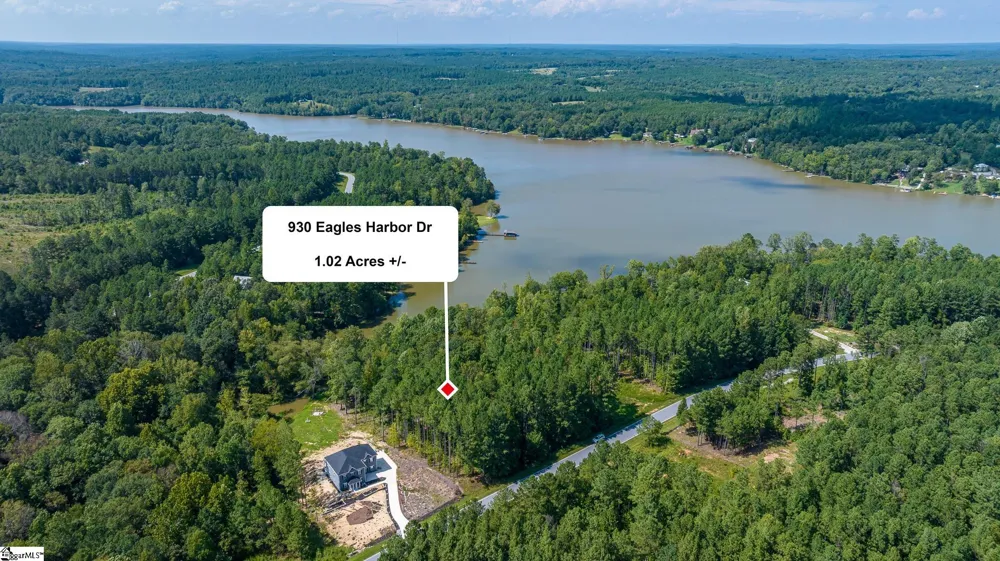 930 Eagles Harbor Drive Hodges, SC 29653