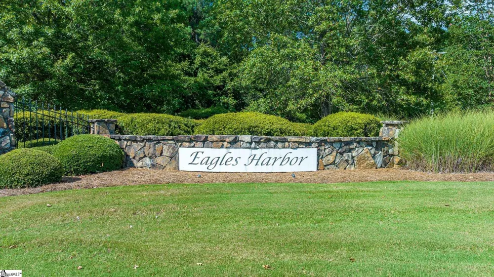930 Eagles Harbor Drive Hodges, SC 29653