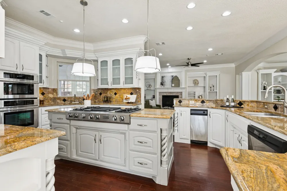 469 Apache Trail Keller, TX 76248