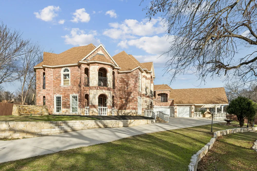 469 Apache Trail Keller, TX 76248