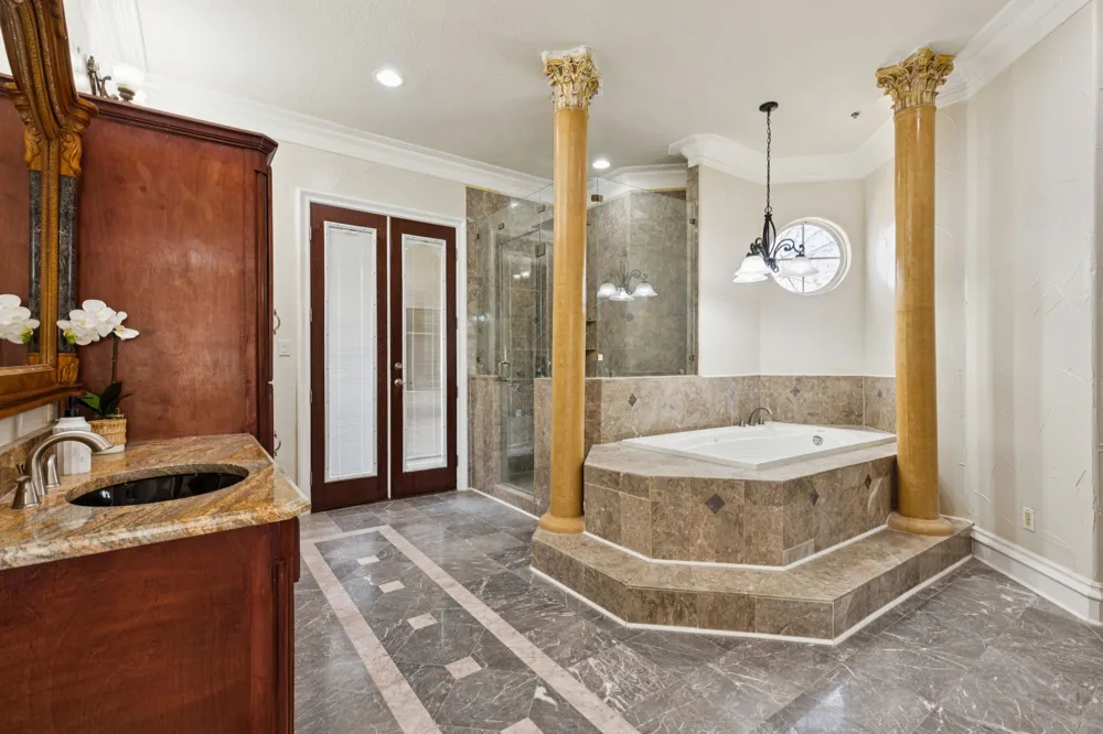 469 Apache Trail Keller, TX 76248